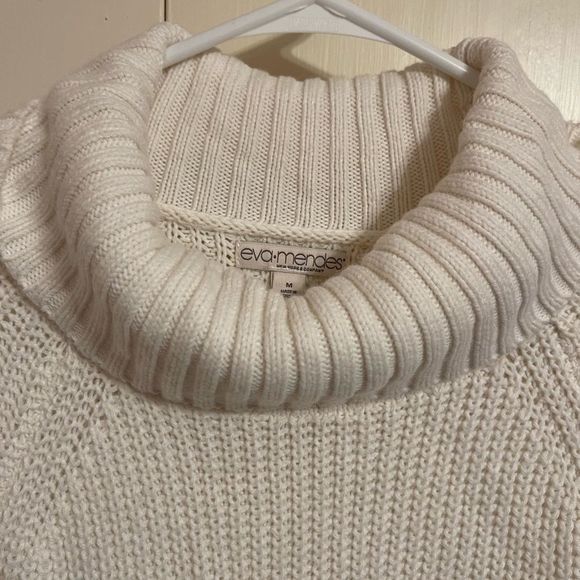 Eva Mendes Women’s Ivory Cowl/Turtle Neck Sweater Dress Medium - Picture 7 of 10